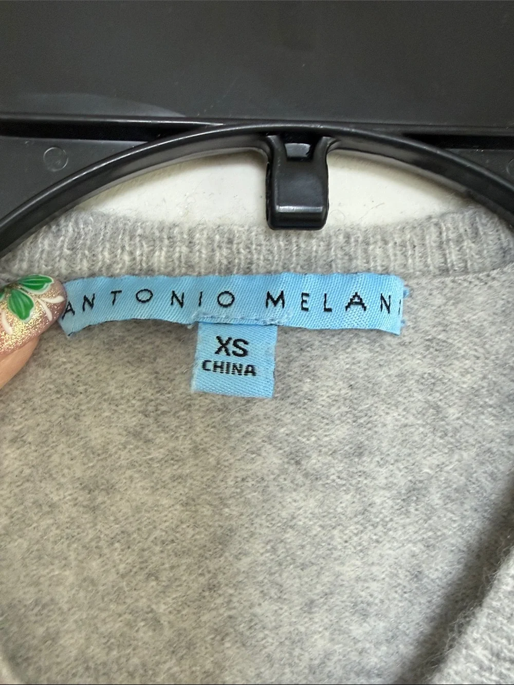 ANTONIO MELANI 100% Cashmere Light Gray V-Neck Sweater